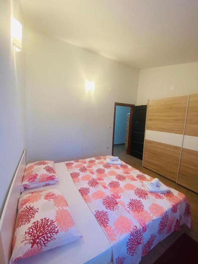 Apartmani Janja Starigrad Paklenica Exterior photo
